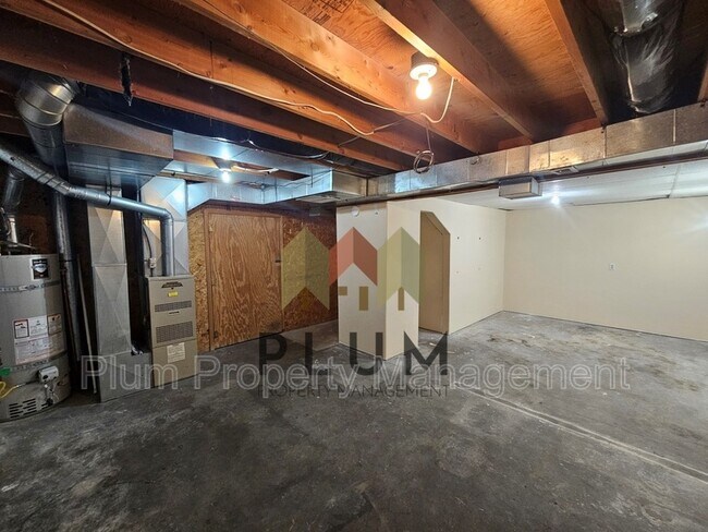 Building Photo - 5602 Bridger Ct
