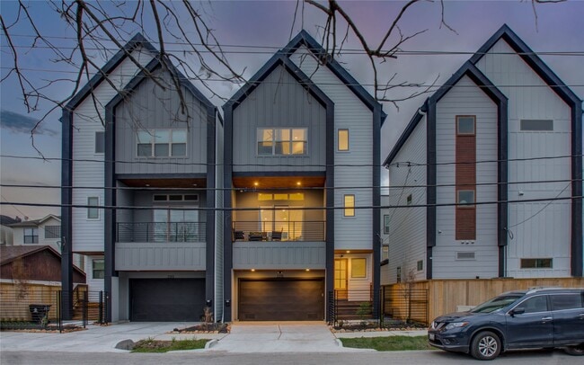 Building Photo - 2315 Sherwin St