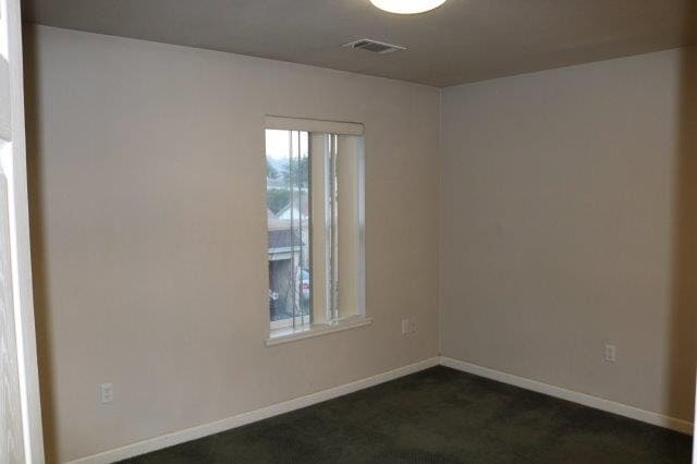 Building Photo - Cute, Cozy, convenient Arcata 3 bedroom townhouse with small fenced yard, laundry