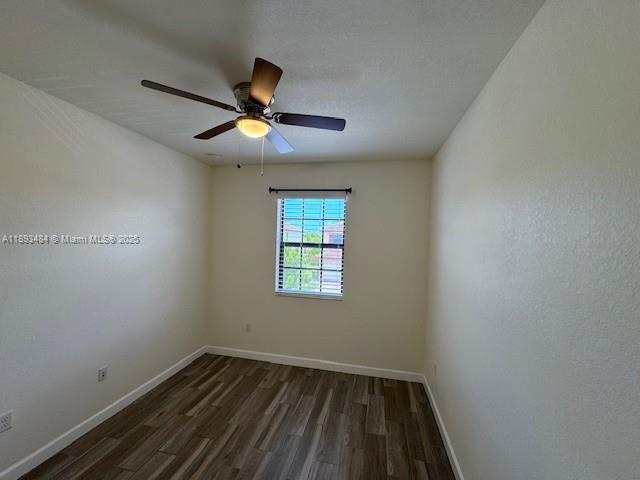 Building Photo - 158 SE 34th Terrace