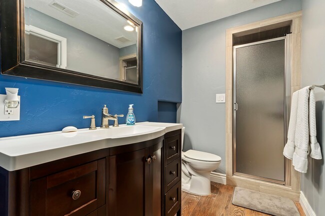 Building Photo - 4 Bedroom/ 4 Bathroom Home In Draper