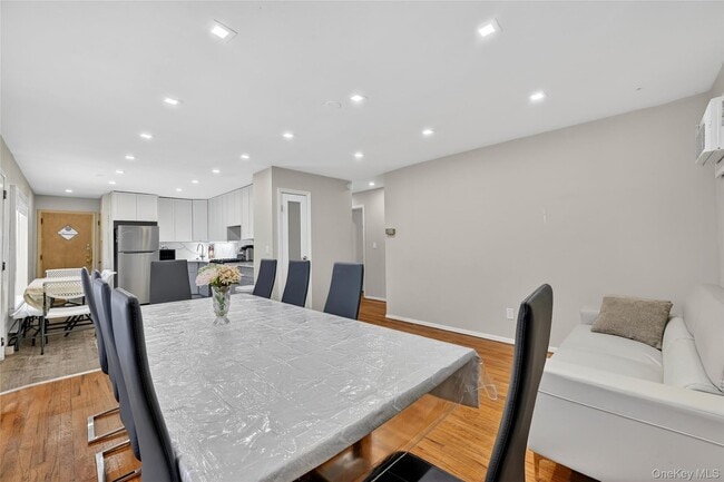 Building Photo - 28 Edward Ave