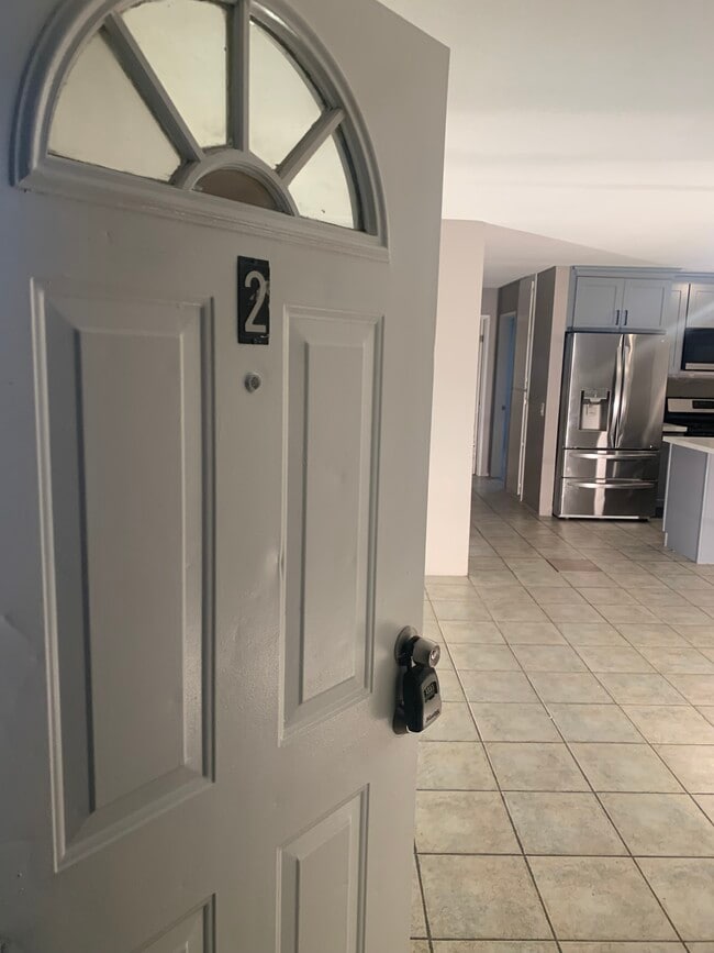 Building Photo - 250 N Hargrave St