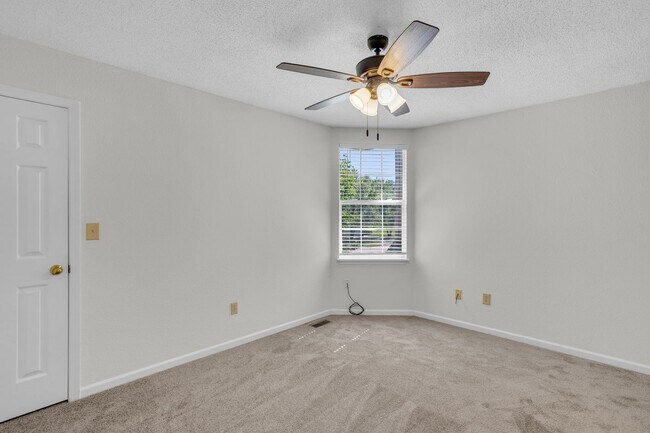 Building Photo - 4401-4403 Cheryl Ct.