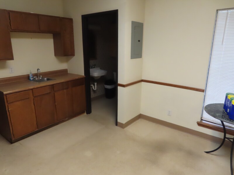 Building Photo - 4343 Ridgecrest Cir