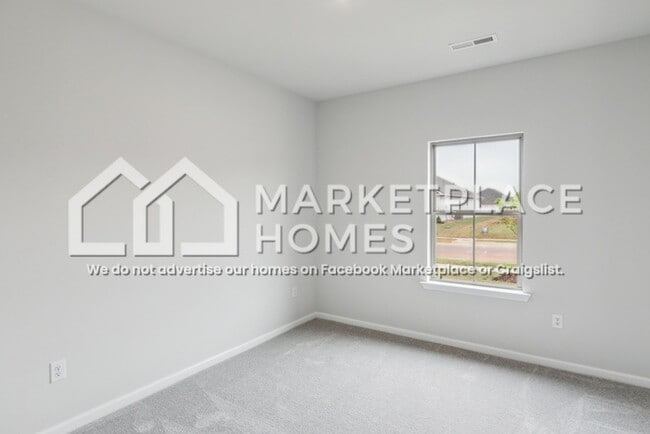 Building Photo - 313 McHenry Dr