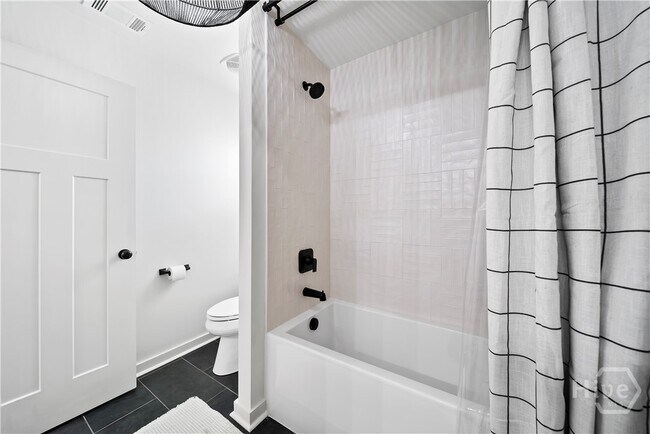 Building Photo - 1060 Cobblestone Ln