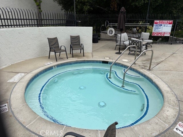 Building Photo - 4732 Park Granada