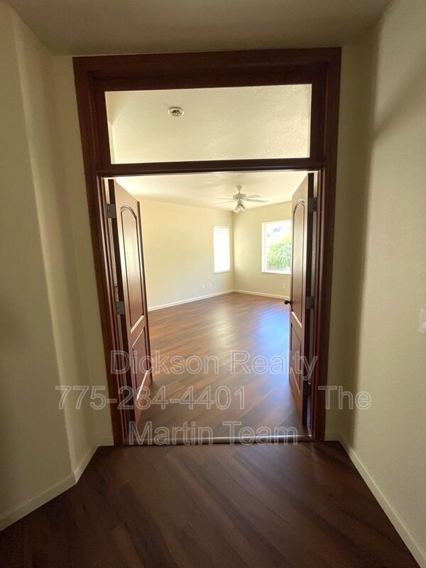 Building Photo - 7145 Beacon Dr