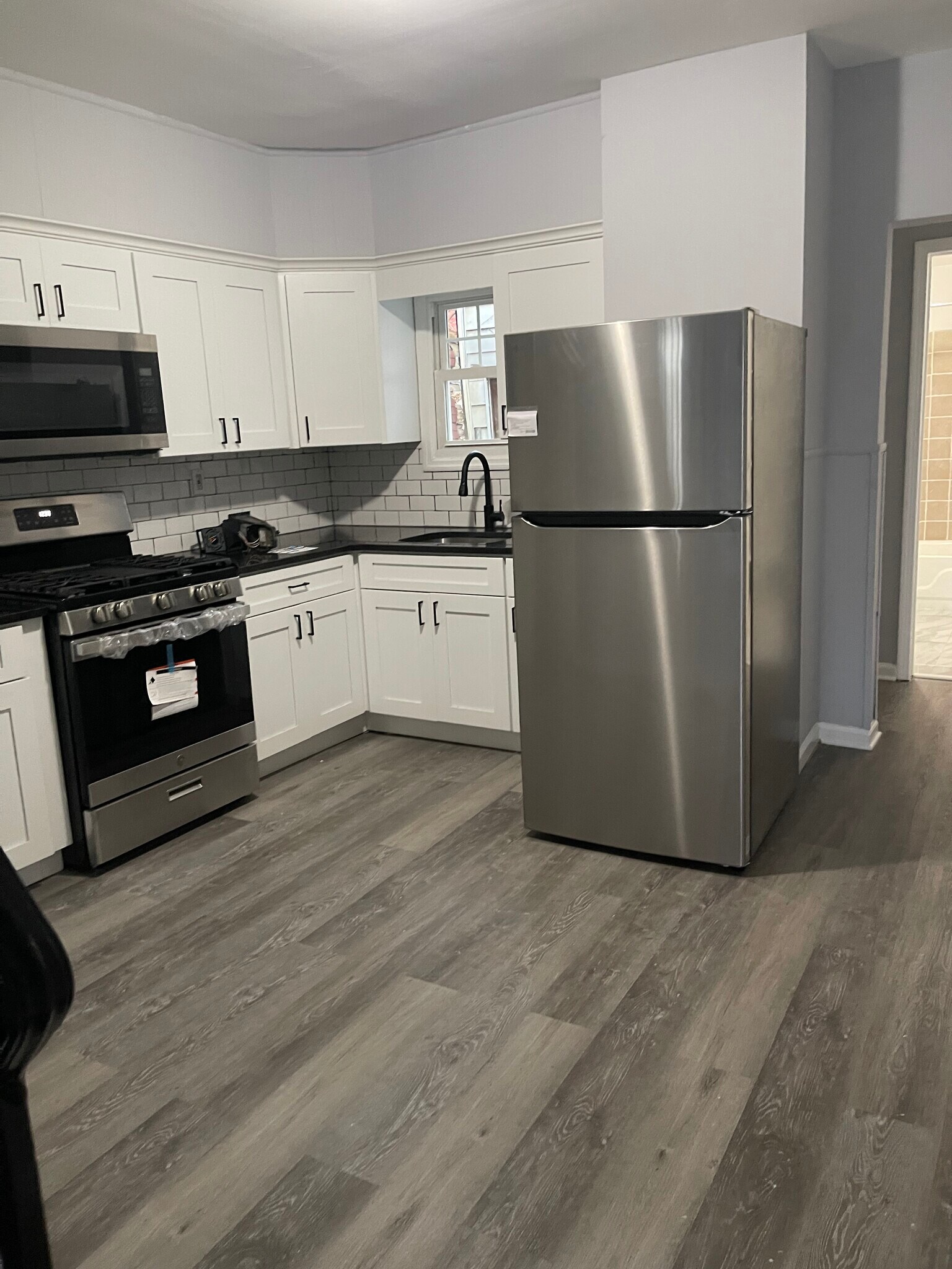 Building Photo - 517 Rev S Howard Woodson Jr Way