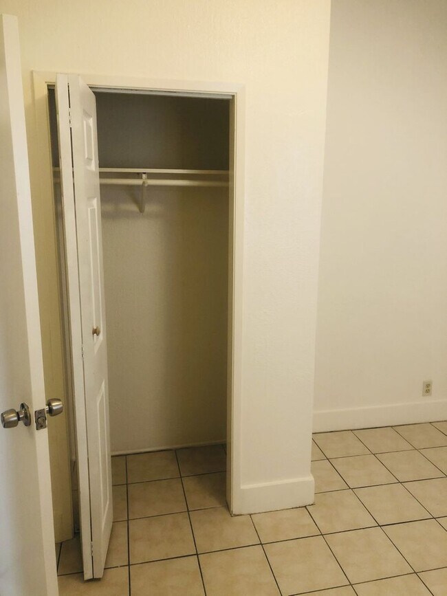 Building Photo - 1550 Montgomery St