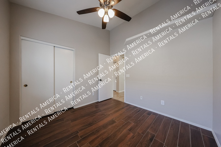 Building Photo - 3533 W Sousa Ct