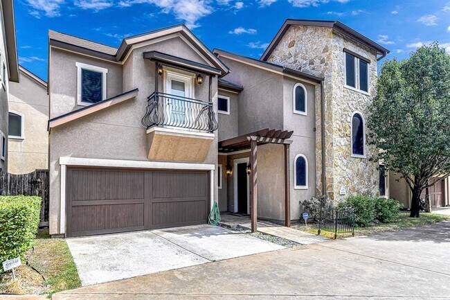 Building Photo - 11022 Robin Hood Ct