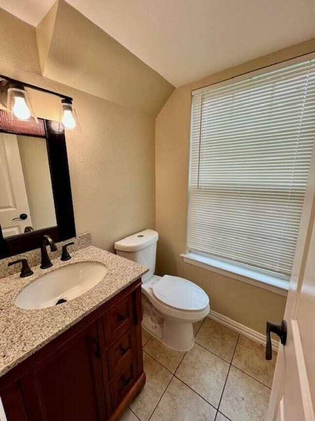 Building Photo - Beautiful remodel in Village at Anderson M...
