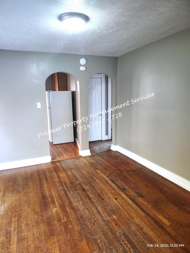 Building Photo - 903 23rd St