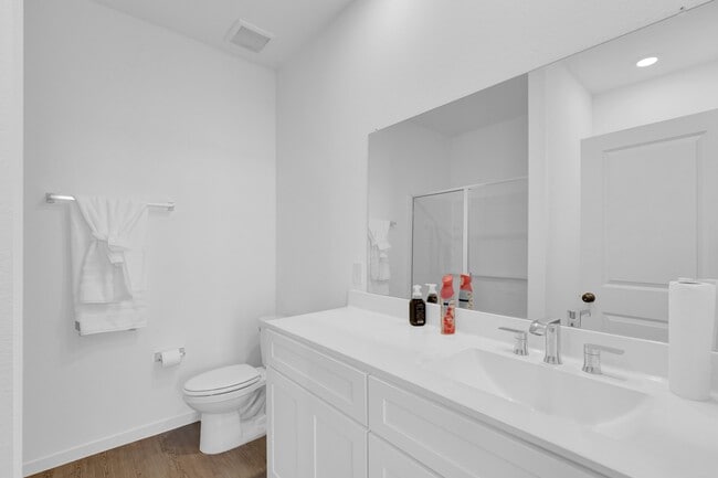 Building Photo - 319 Bismuth Dr