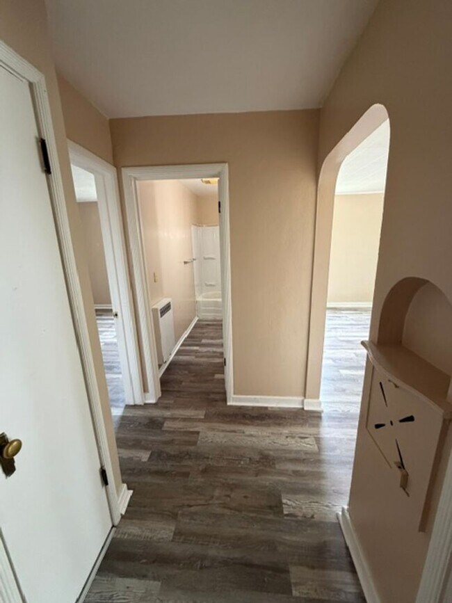 Interior Photo - 110 Blymyer