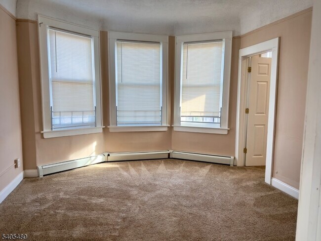 Building Photo - 245 22nd St