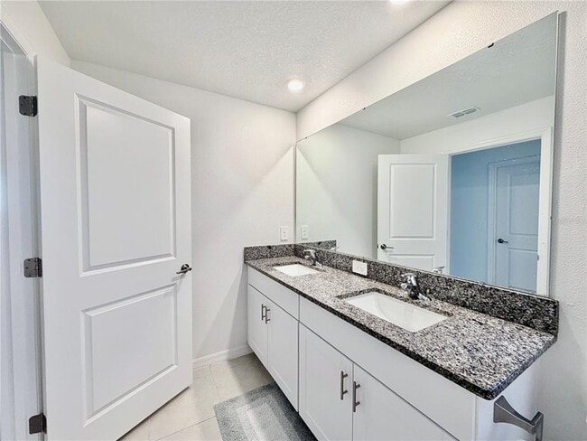 Building Photo - 2580 Sunray Venus Wy