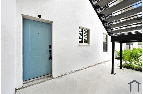 Building Photo - 7806 Clearview St