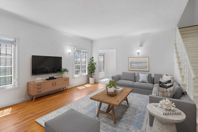 Building Photo - 6336 Orange St