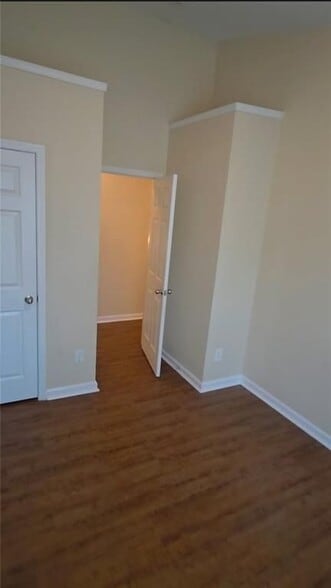 Building Photo - 4247 Youngstown Cir