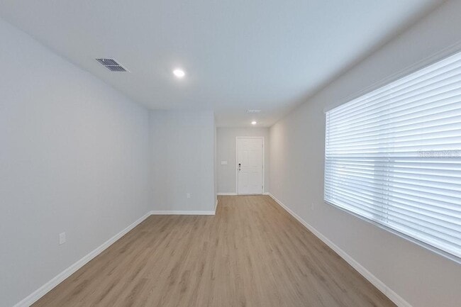 Building Photo - 8620 SW 43rd Ter