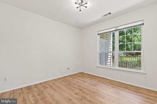 Building Photo - 1530 Spring Gate Dr.