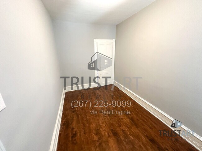 Building Photo - 3459 Braddock St