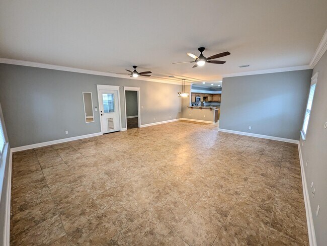 Building Photo - 116 Alder Ave SE