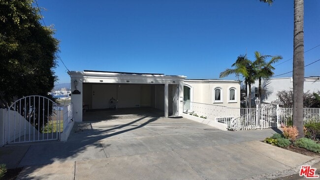 Building Photo - 8120 Billowvista Dr