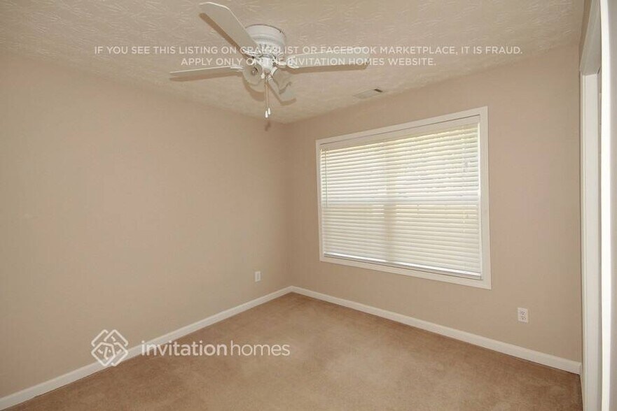 Building Photo - 2720 Hidden Creek Dr SW