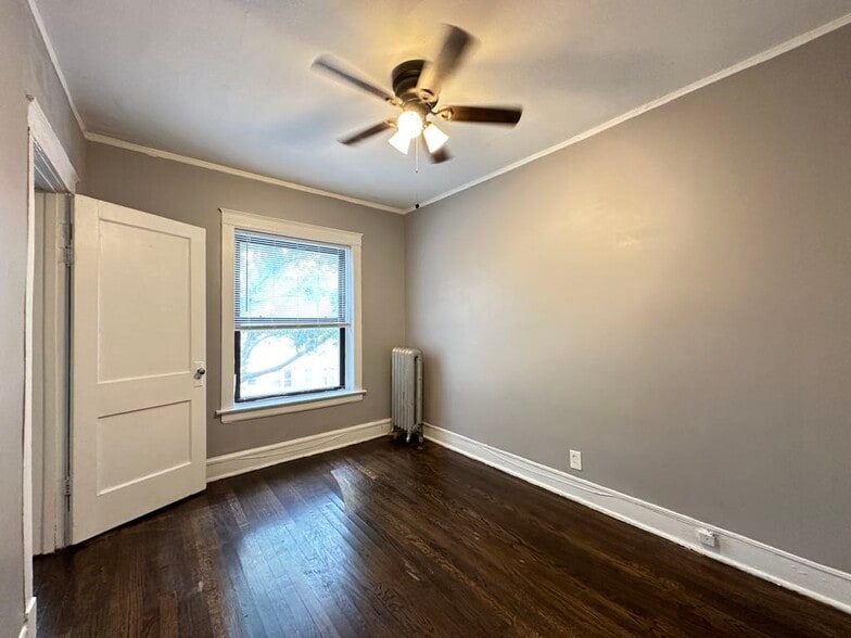 Building Photo - 4446 N Central Park Ave