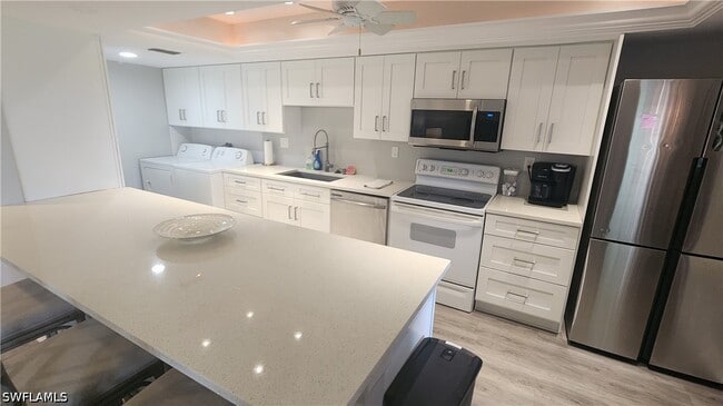 Building Photo - 3645 Boca Ciega Dr