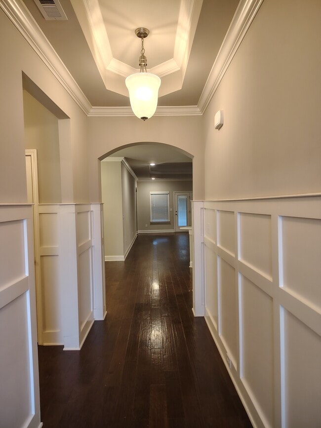 Building Photo - 28563 Paseo Rd