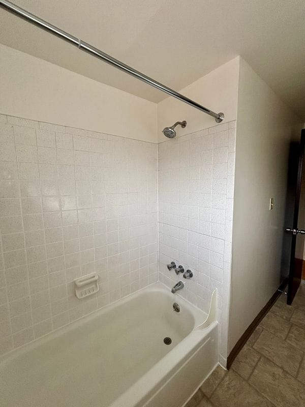 Building Photo - 6 Losson Garden Dr