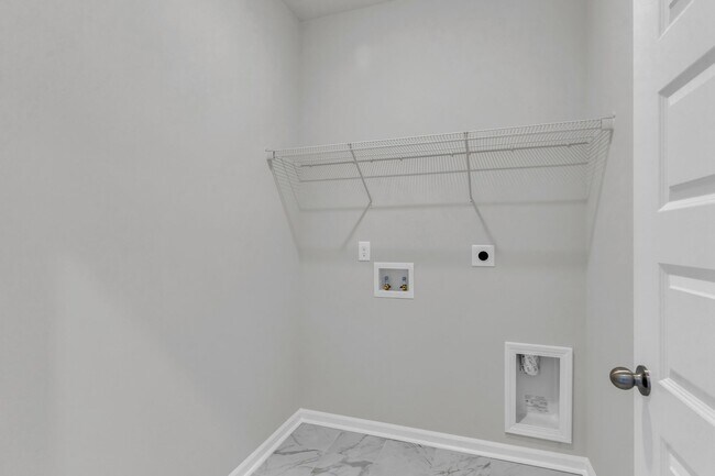 Building Photo - Perfect family home in Ocean Isle Beach