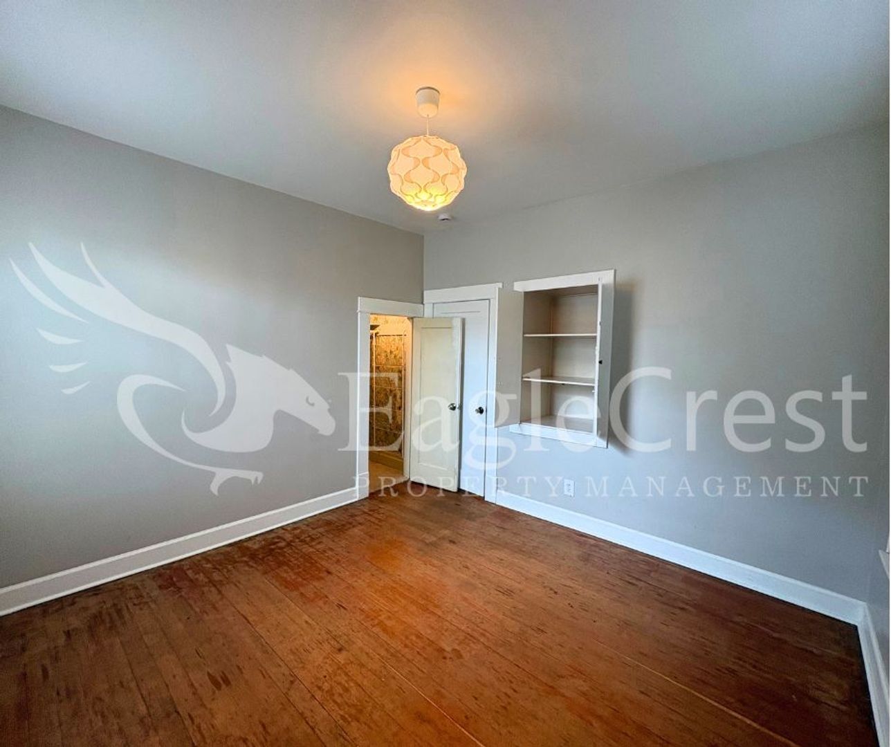 Building Photo - Charming 3BR Home with Spacious Yard & Bonus Living Space! $200.00 OFF 2nd Month Rent!!