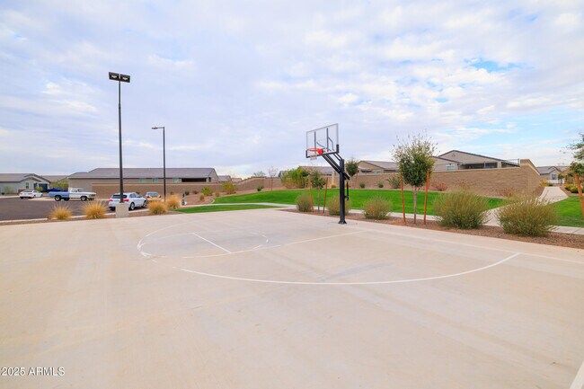 Building Photo - 6810 W Pedro Ln