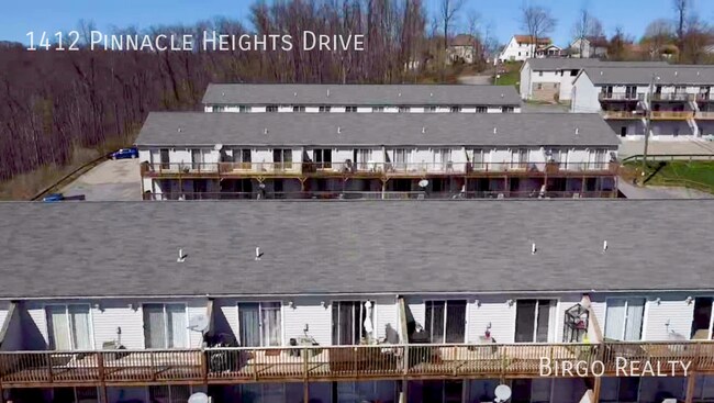 Building Photo - Move in Special! First Month's Rent is Fre...