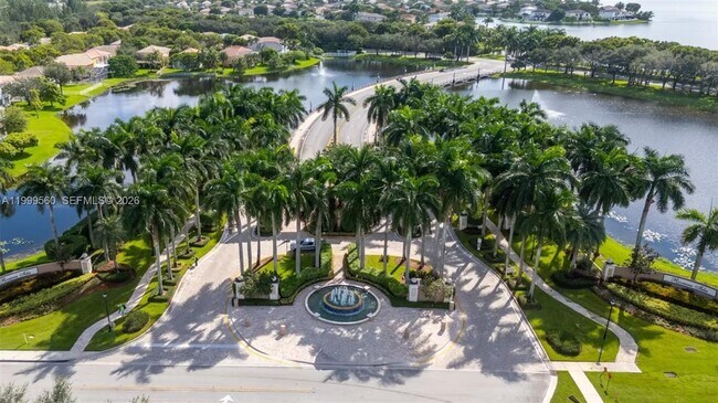 Building Photo - 4860 SW 161st Ln