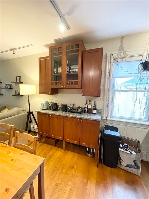 Building Photo - 2 Hagar St