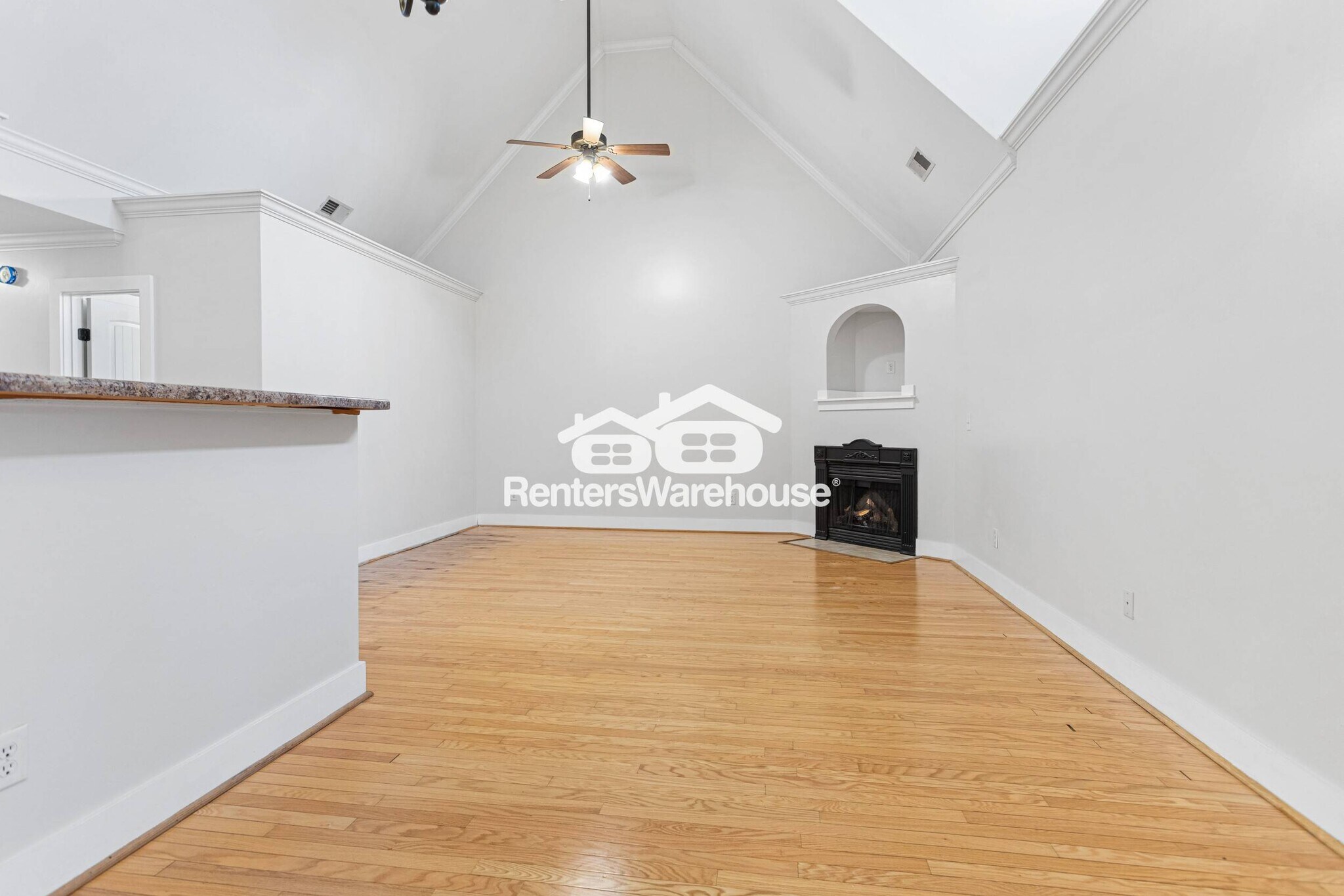 Building Photo - 2070 Rossburg Pl