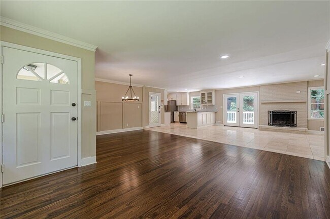 Building Photo - 2151 Zelda Dr NE