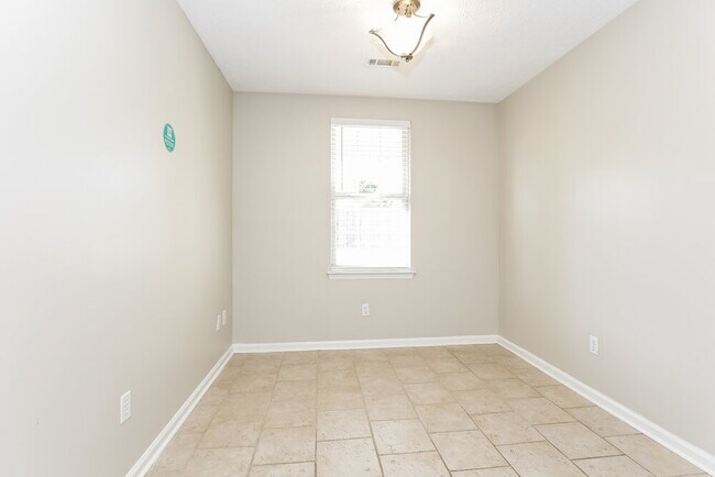 Building Photo - 188 Bradford Cir