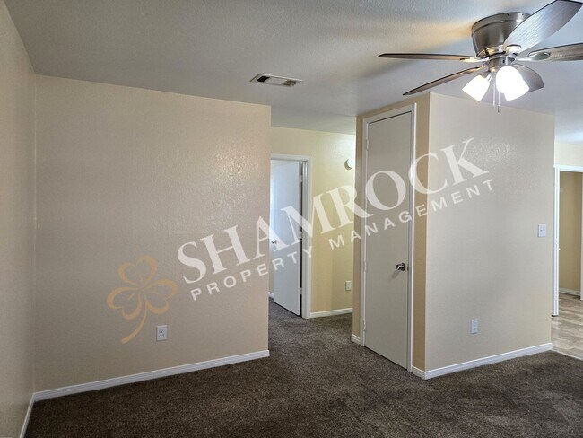 Building Photo - 2/1 Fourplex in Midway ISD!