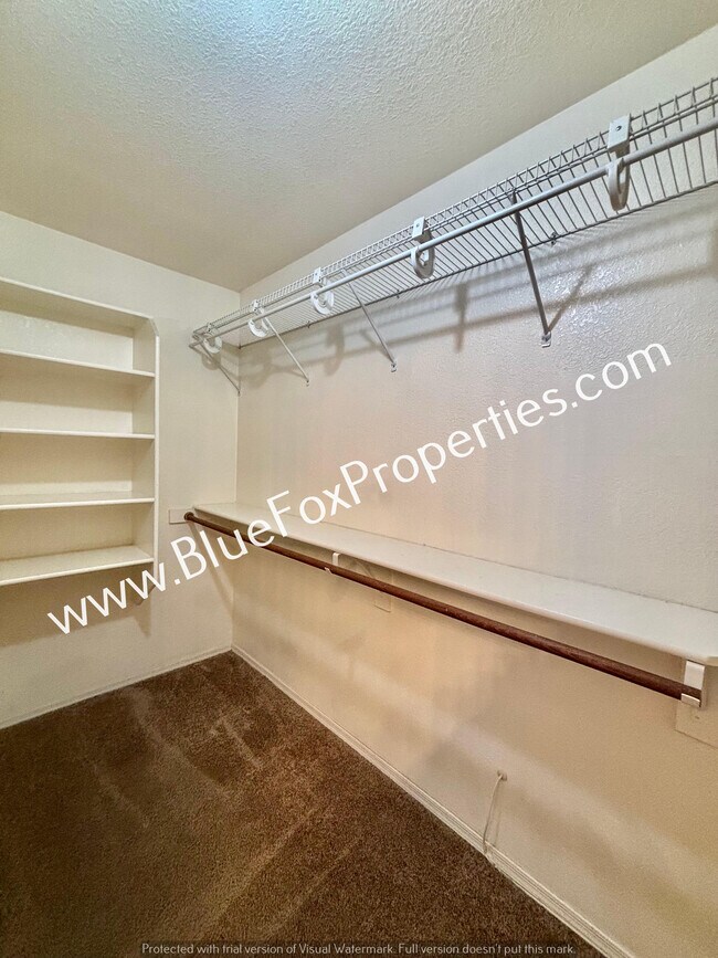 Building Photo - 9035 N Silver Moon Way