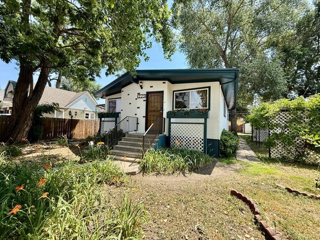 Building Photo - Charming 2-Bed Home in Middle Shooks Run — Utilities Included