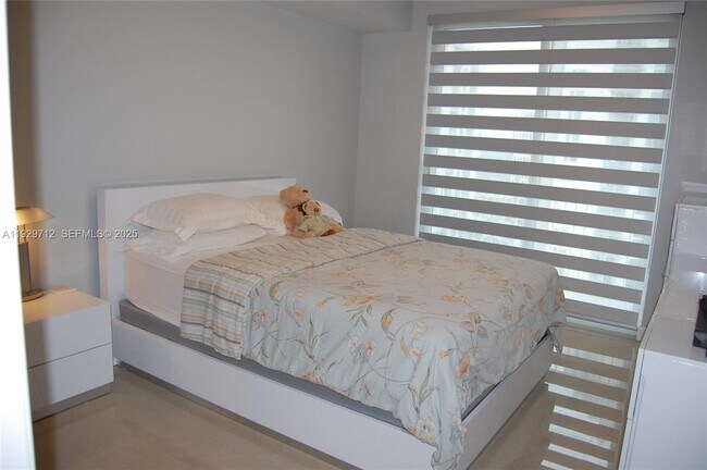 Building Photo - 7350 SW 89th St