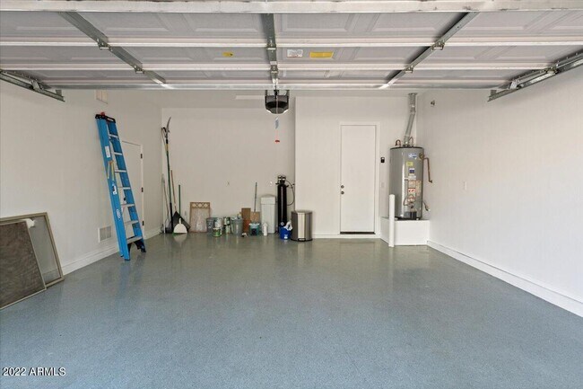 Building Photo - 2413 W Sienna Bouquet Pl